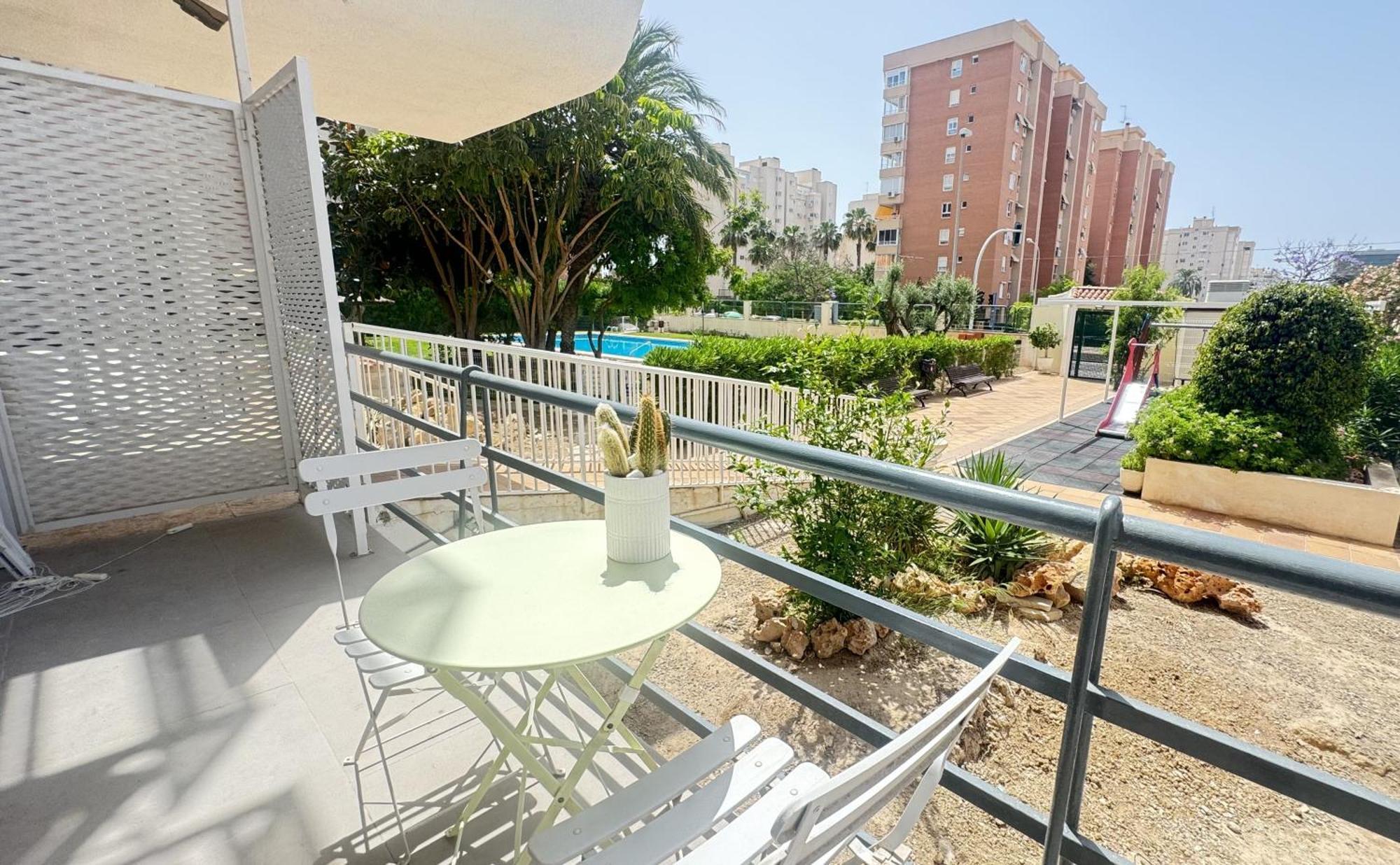 Estudio Con Piscina Alicante Luaran gambar